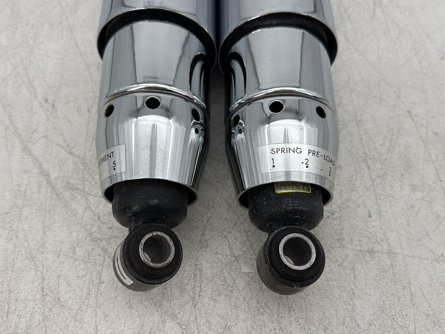 2010 Harley Dyna Fat Bob FXDF OEM Rear Left Right Shock Absorbers