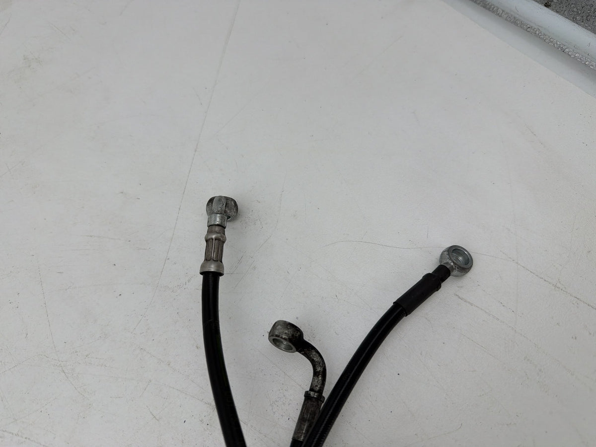 2010 Harley Street Glide Touring FLHX OEM Front Brake Hose Line Pipe NON-abs