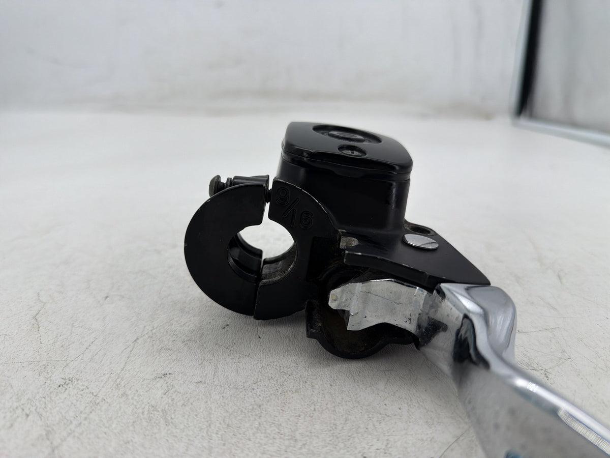 2001 Harley Softail Standard FXST OEM Front Right Brake Lever Master Cylinder