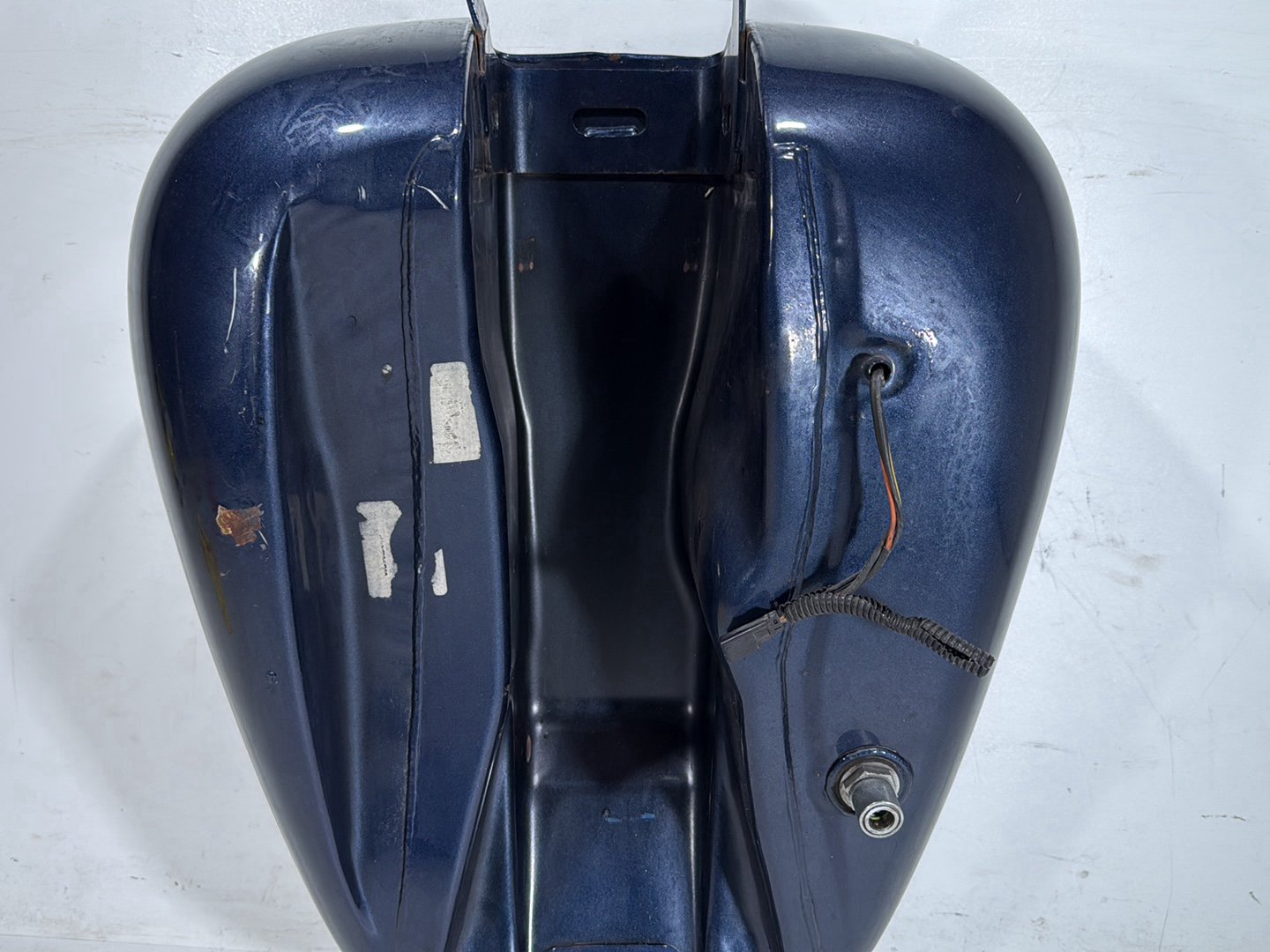 2008 Harley Road King Touring FLHR OEM Fuel Gas Tank Gasoline Reservoir