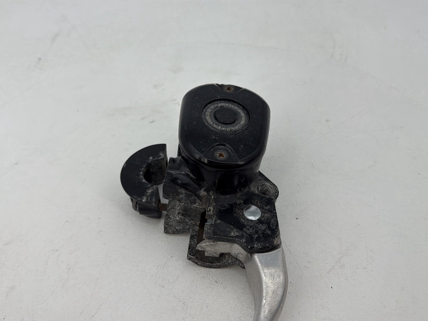 2004 - 2013 Harley-Davidson Sportster 883 Custom Front Right Brake Lever Master Cylinder 45146-04