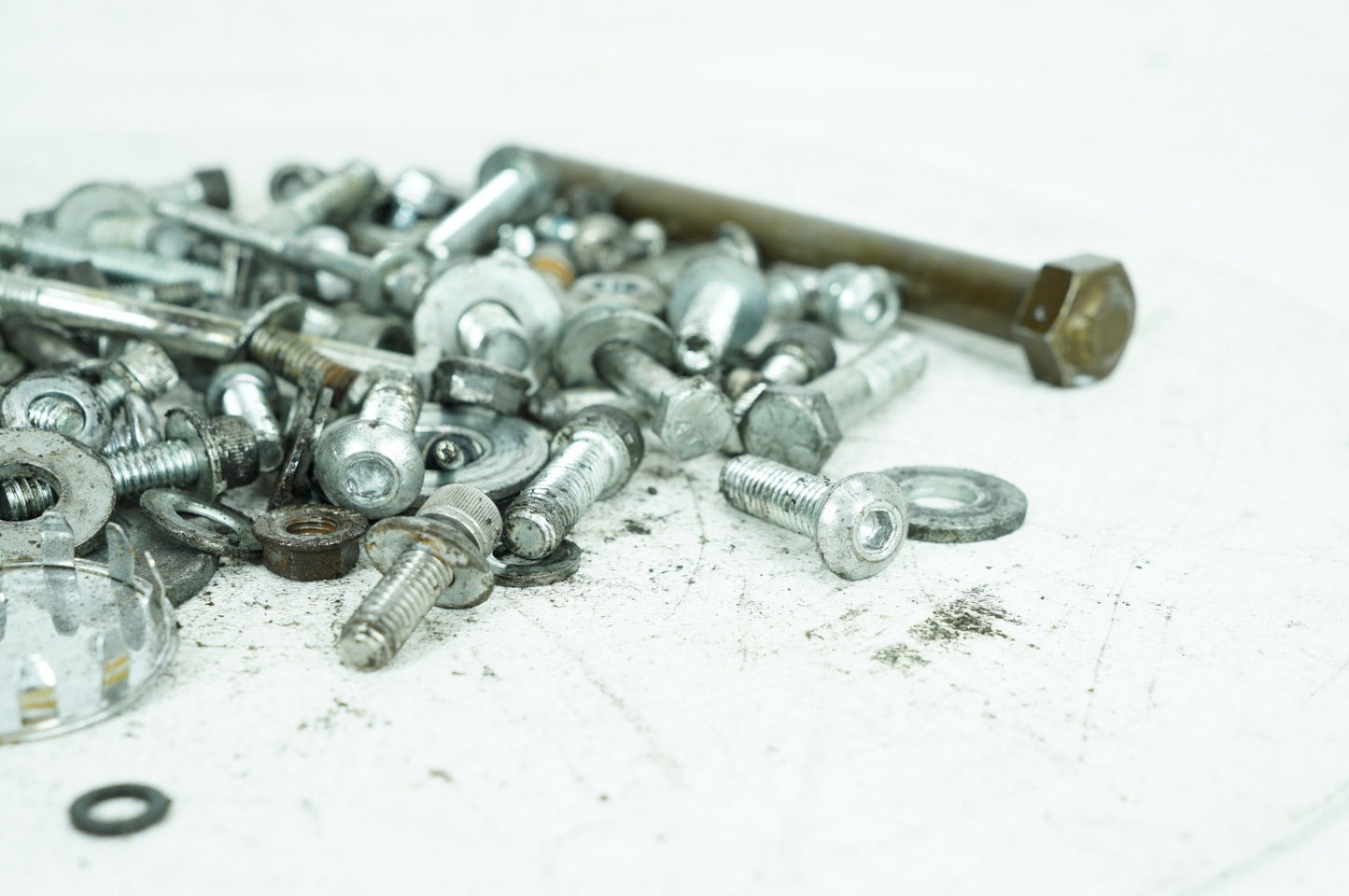 1999 - 2006 Harley-Davidson Dyna Wide Glide Hardware Bolts Nuts & Brackets