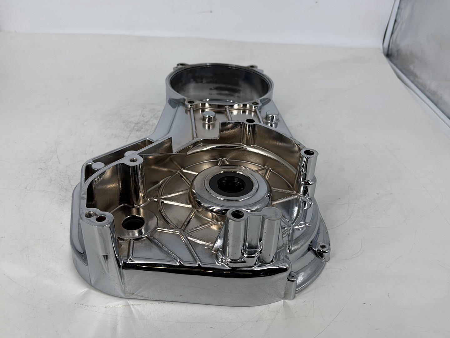 1999 - 2006 Harley-Davidson Touring Electra Glide Classic Inner Primary Clutch Cover 60677-01B