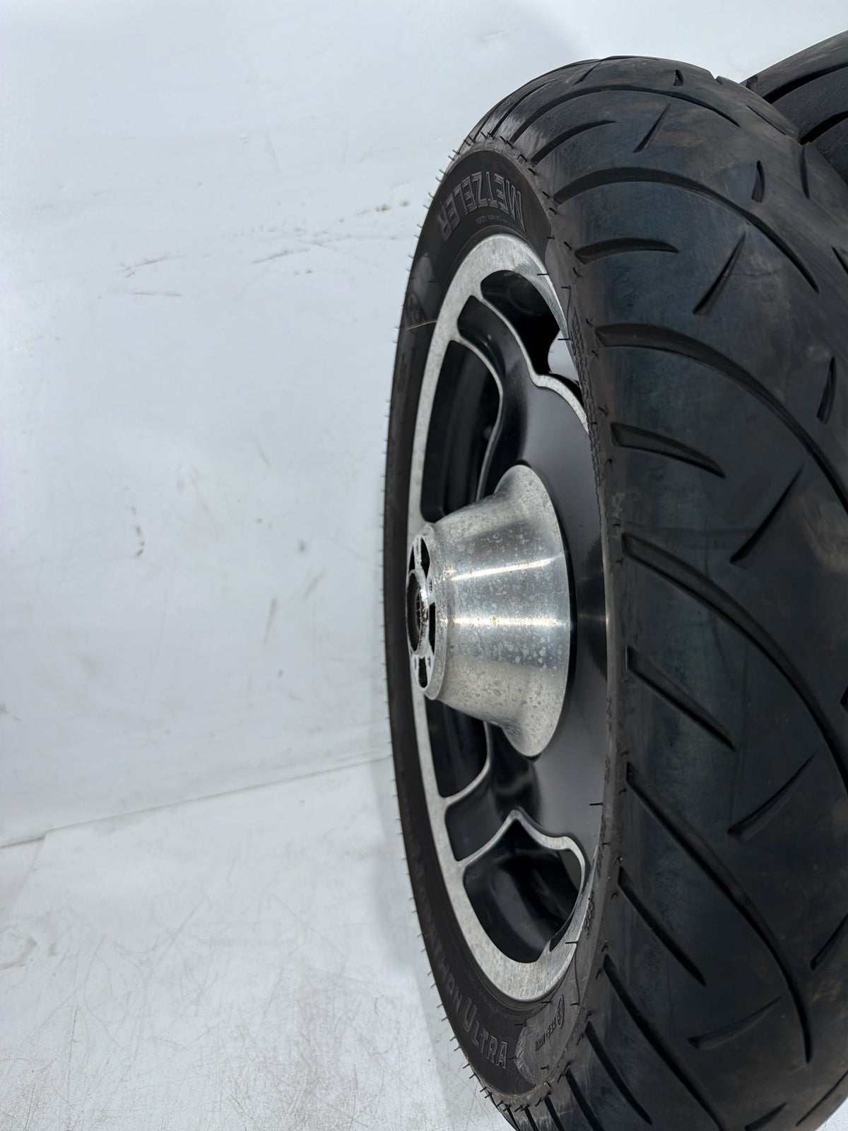 2009 Harley Street Glide Touring FLHX OEM Front & Rear Wheel Rim Tire 17" 16"