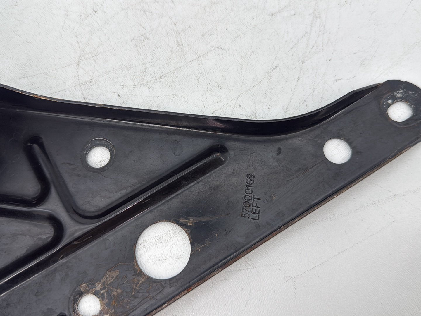 15 Harley Touring FLHXS Street Glide OEM Fairing Support Bracket Mounting Holder