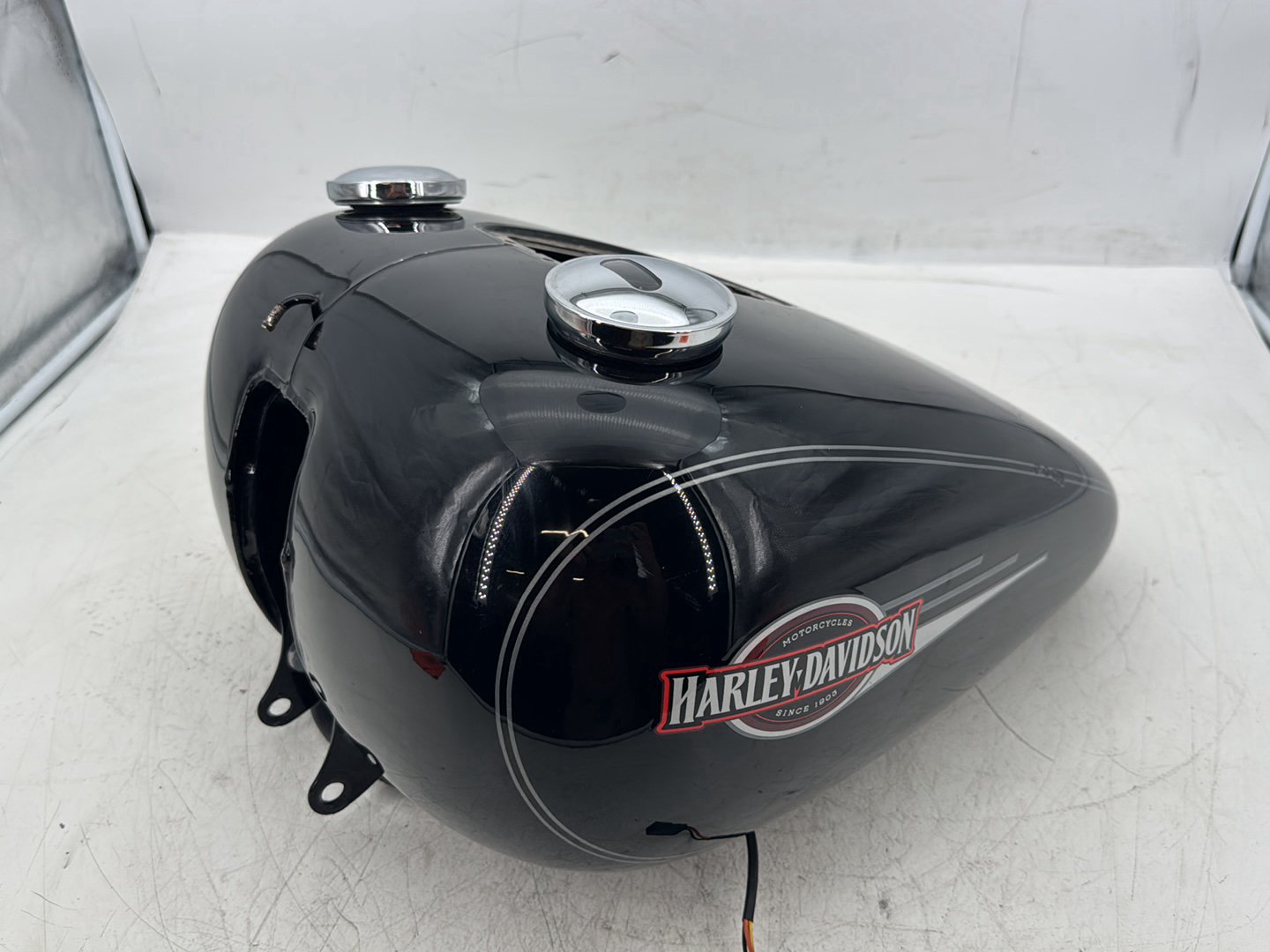 2007 Harley Softail Heritage Classic FLSTC OEM Fuel Gas Tank Gasoline Reservoir