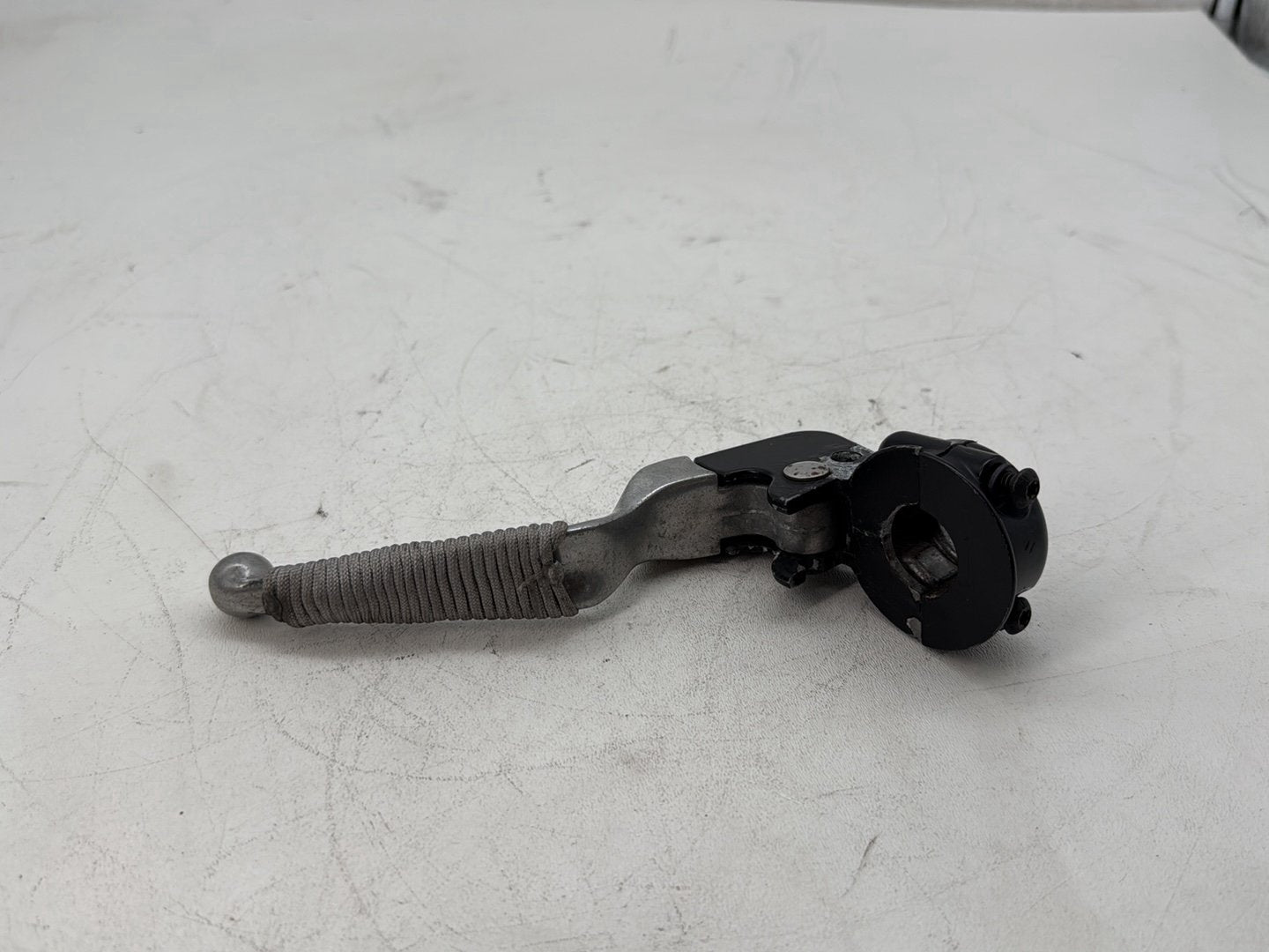 2006 Harley Touring FLHTCI Electra Glide Classic OEM Front Left Hand Clutch Control Lever