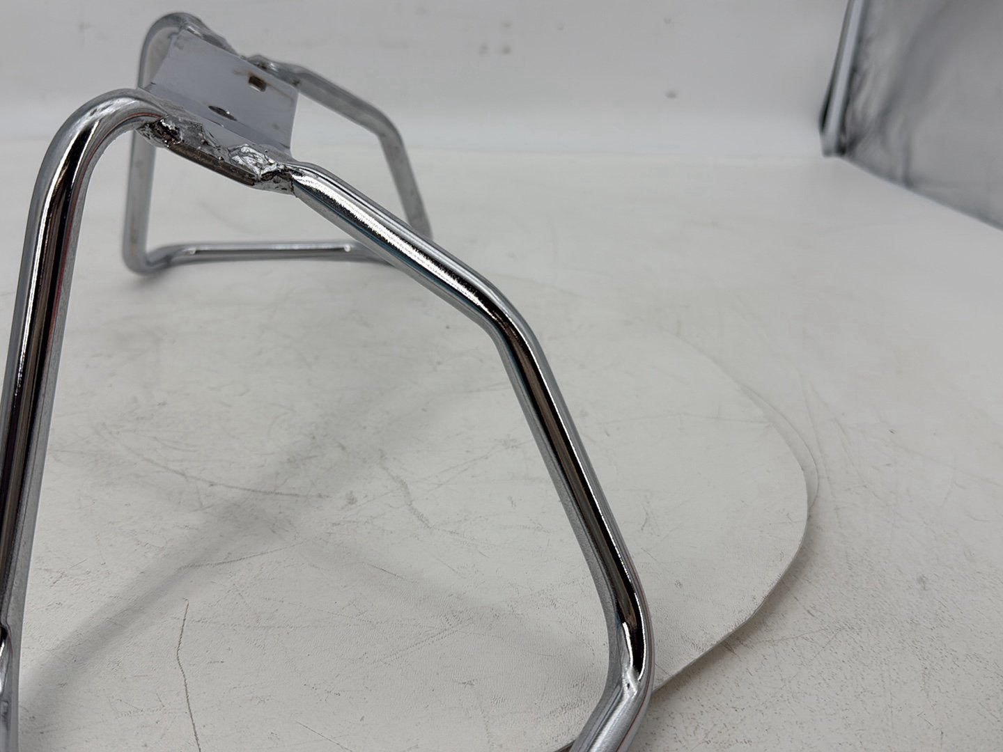1999 - 2006 Harley-Davidson Touring Electra Glide Rear Passenger Handrail Grab Bar Hand Rail  	91583-99