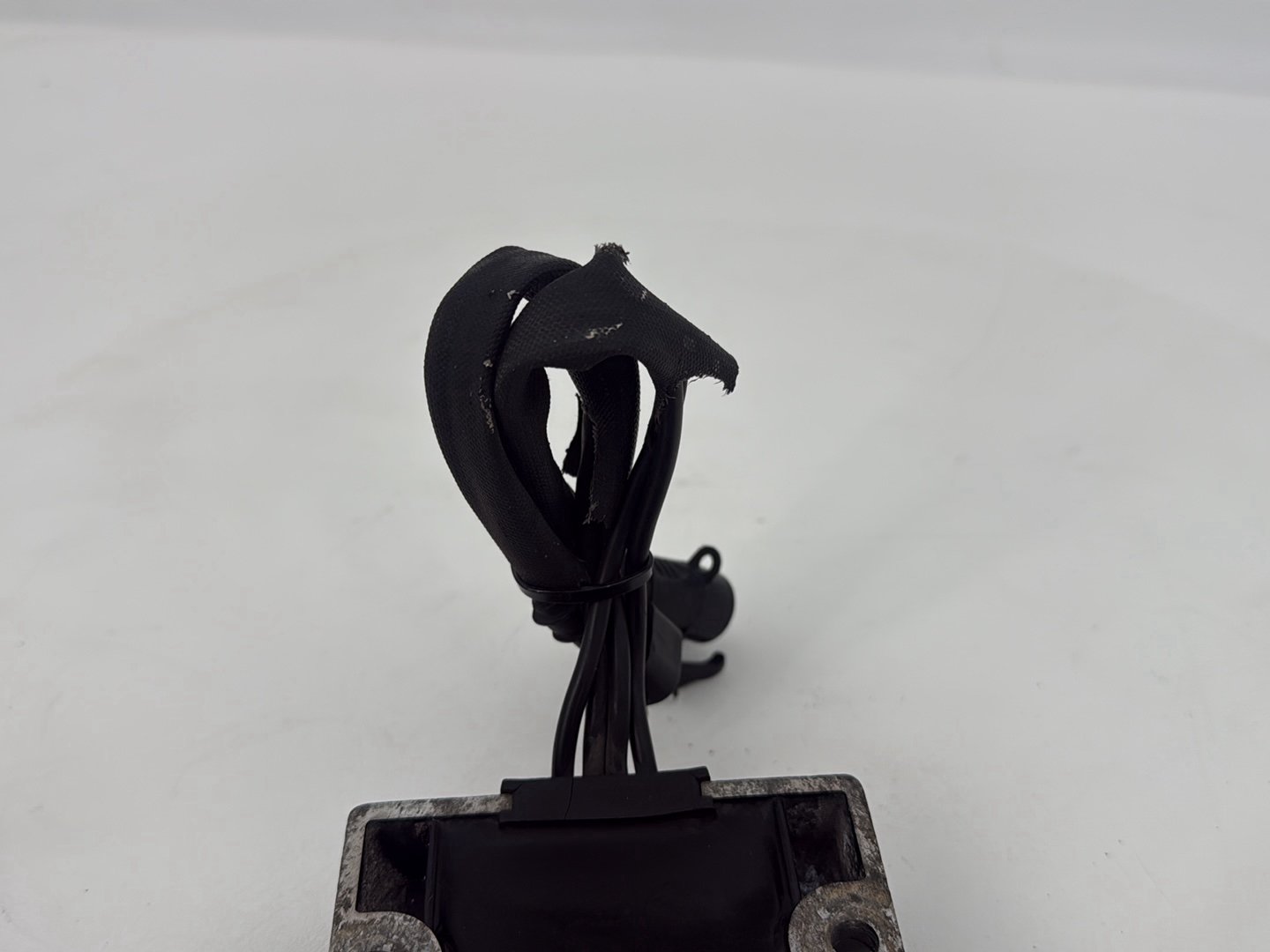 2004 - 2022 Harley-Davidson Sportster 1200 Nightster Voltage Regulator Rectifier   	74711-08