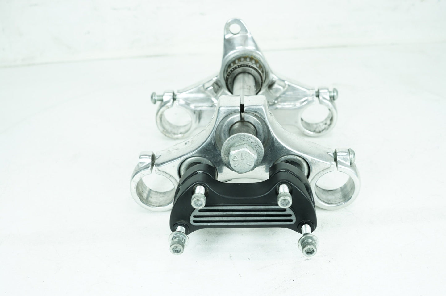 1990 - 2003 Harley-Davidson Sportster  Front Fork Upper Lower Triple Tree 45563-87