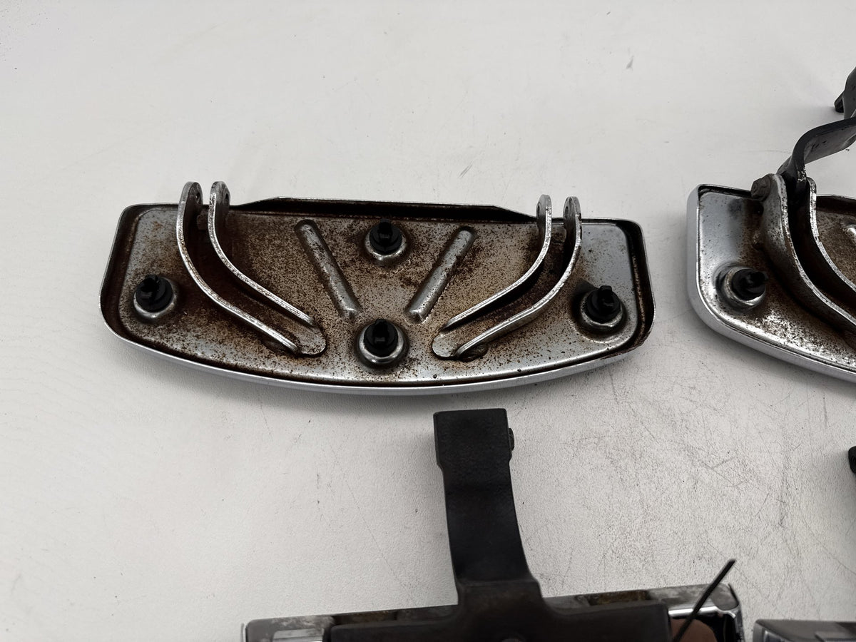 97 Harley Heritage Softail Classic Left Right Driver & Pass Floorboard Foot Rest