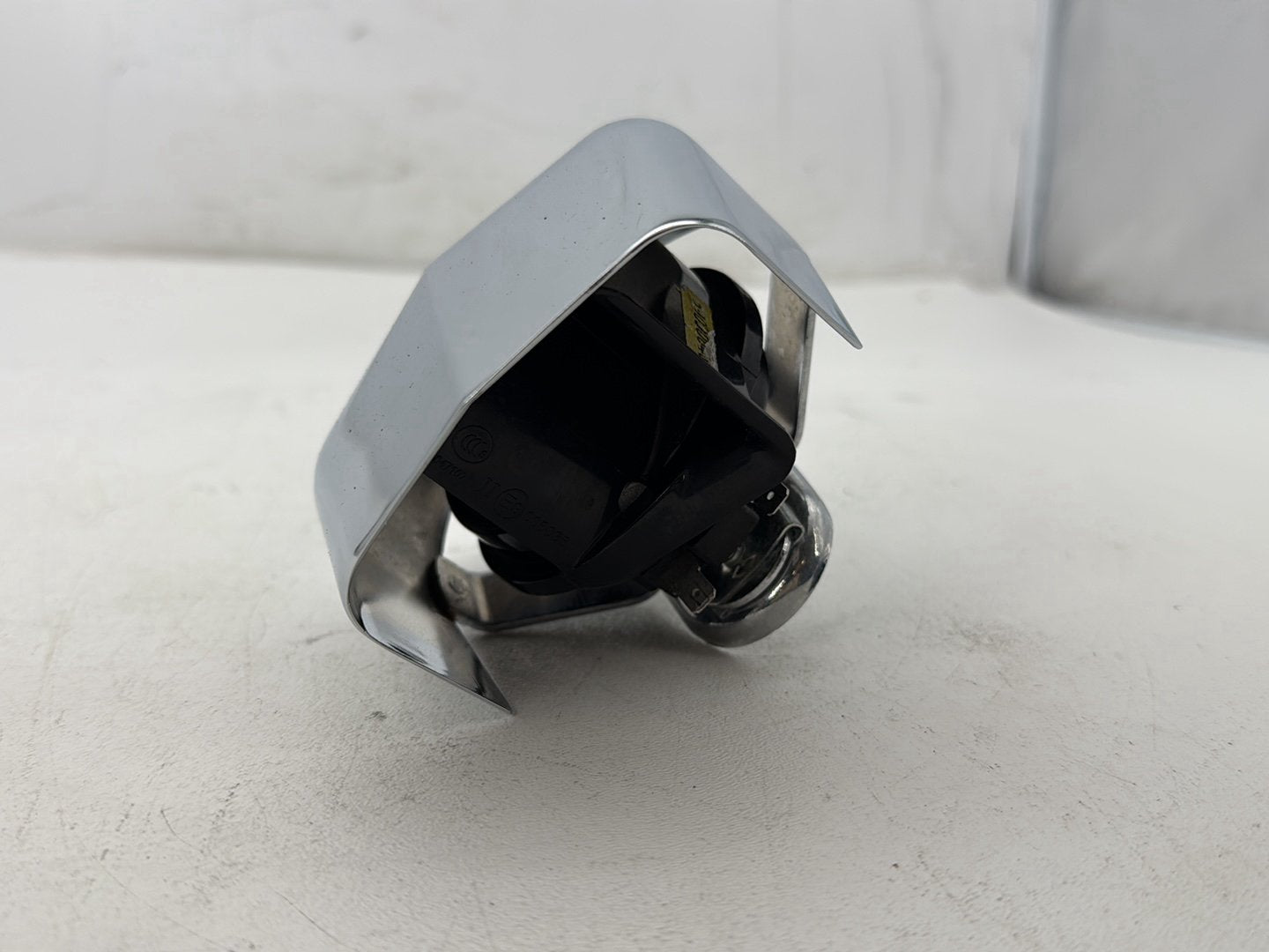 2014 Harley Electra Glide Touring CVO Screamin Eagle OEM Horn Signal Klaxon Chrome Cover