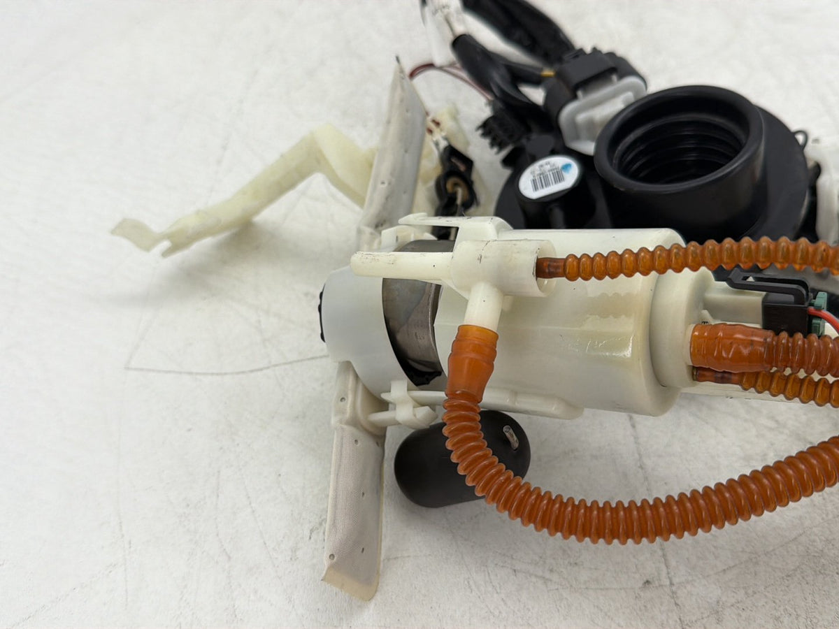 2013 Harley Electra Glide Touring CVO OEM Fuel Pump Gas Gasoline Petrol Sending
