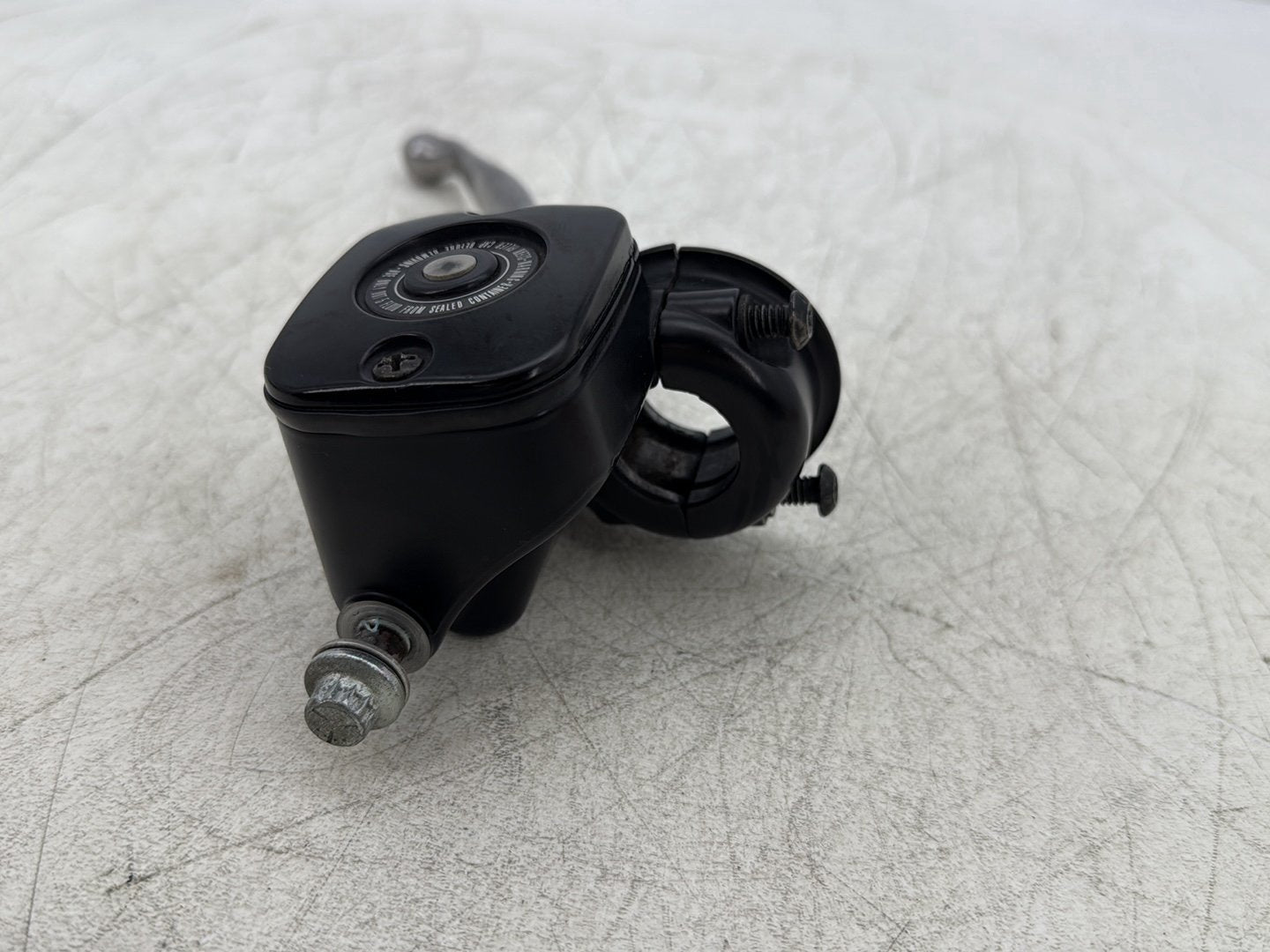 2004 Harley Road King Touring Custom FLHRSI OEM Front Right Brake Lever Master Cylinder