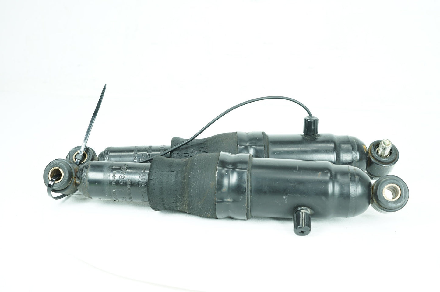 2008 - 2016 Harley-Davidson Touring Street Glide Rear Left Right Shock Absorbers 48785
