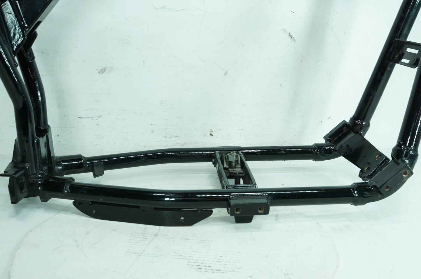 2007 - 2013 Harley-Davidson Dyna Street Bob Body Main Frame Chassis SLVG 47463-06BHP