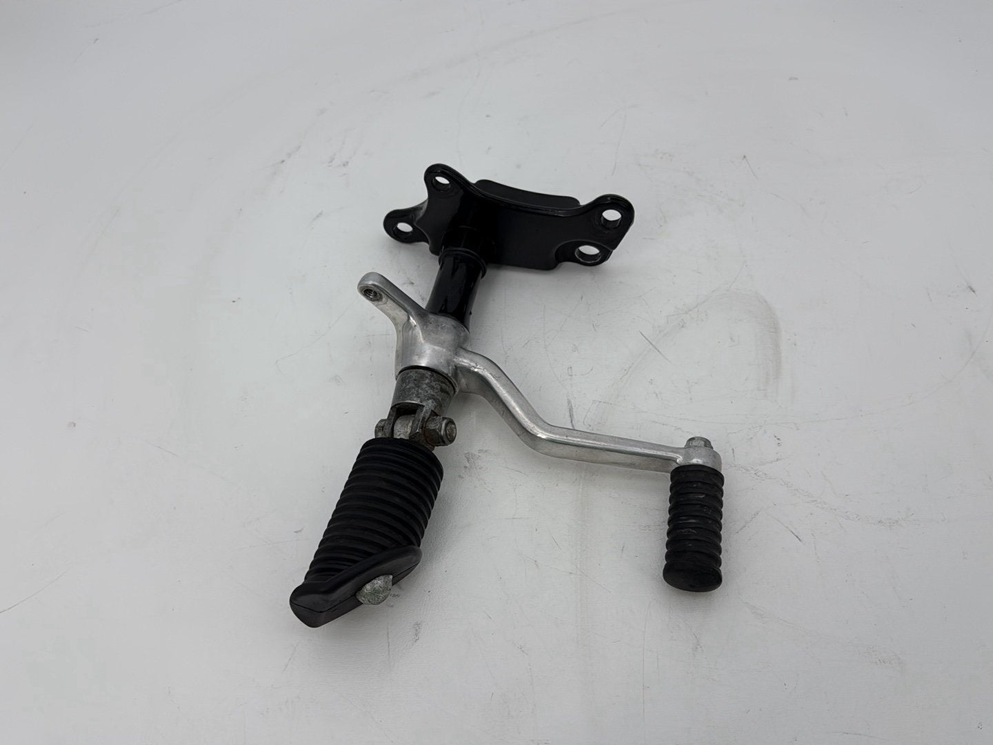 1993 Harley Sportster XLH883H Hugger 883 OEM Left Driver Foot Controls Peg Rest