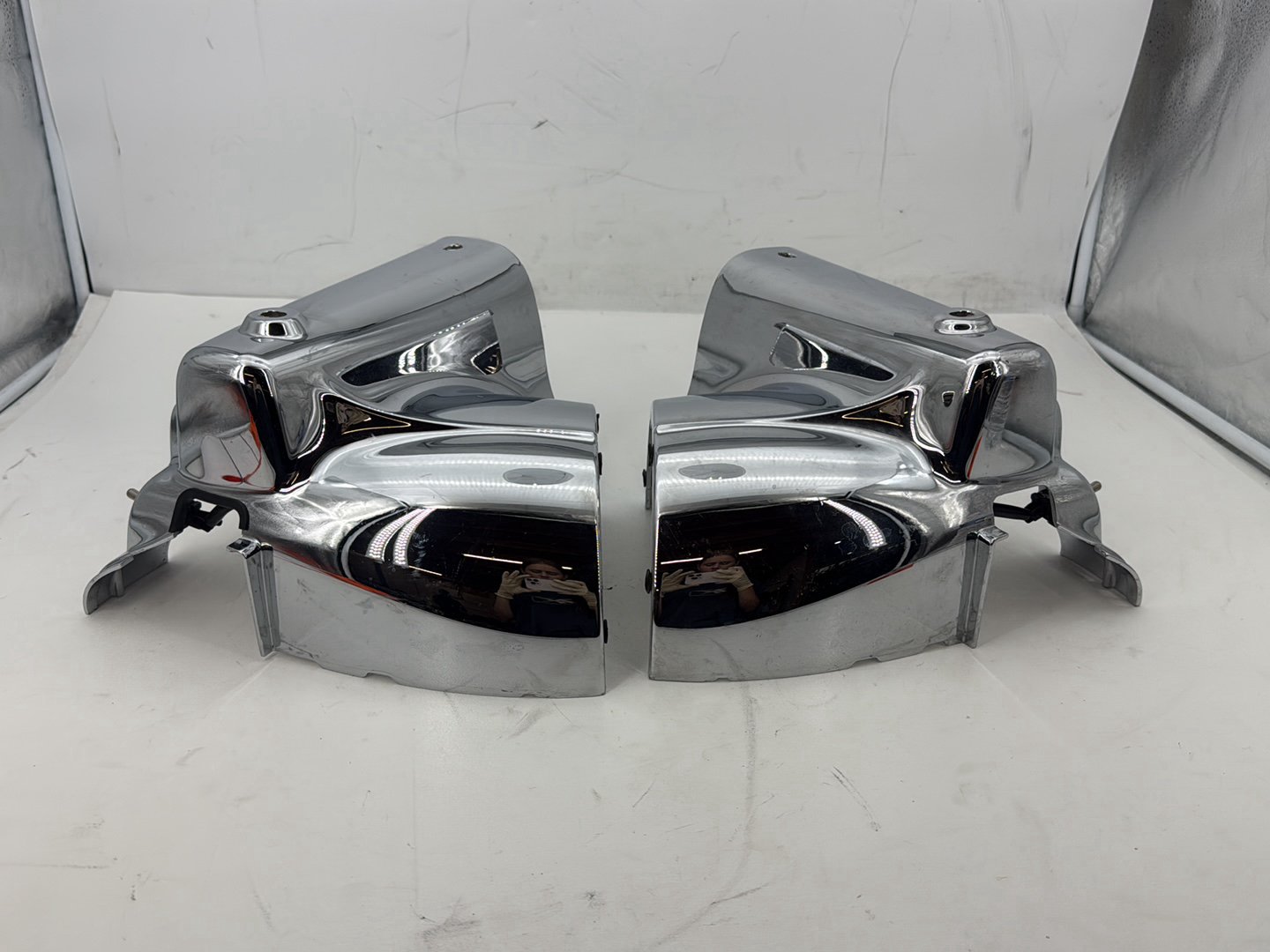 2011 Harley Road King Touring FLHRC Classic OEM Left & Right Headlamp Nacelle Covers