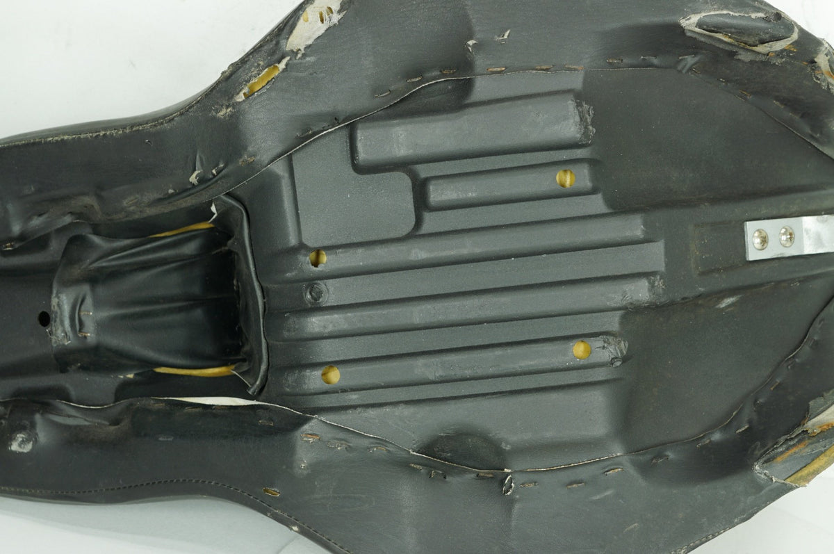 2006 Harley Touring FLHRI Road King OEM Passenger Rider Driver Seat Saddle
