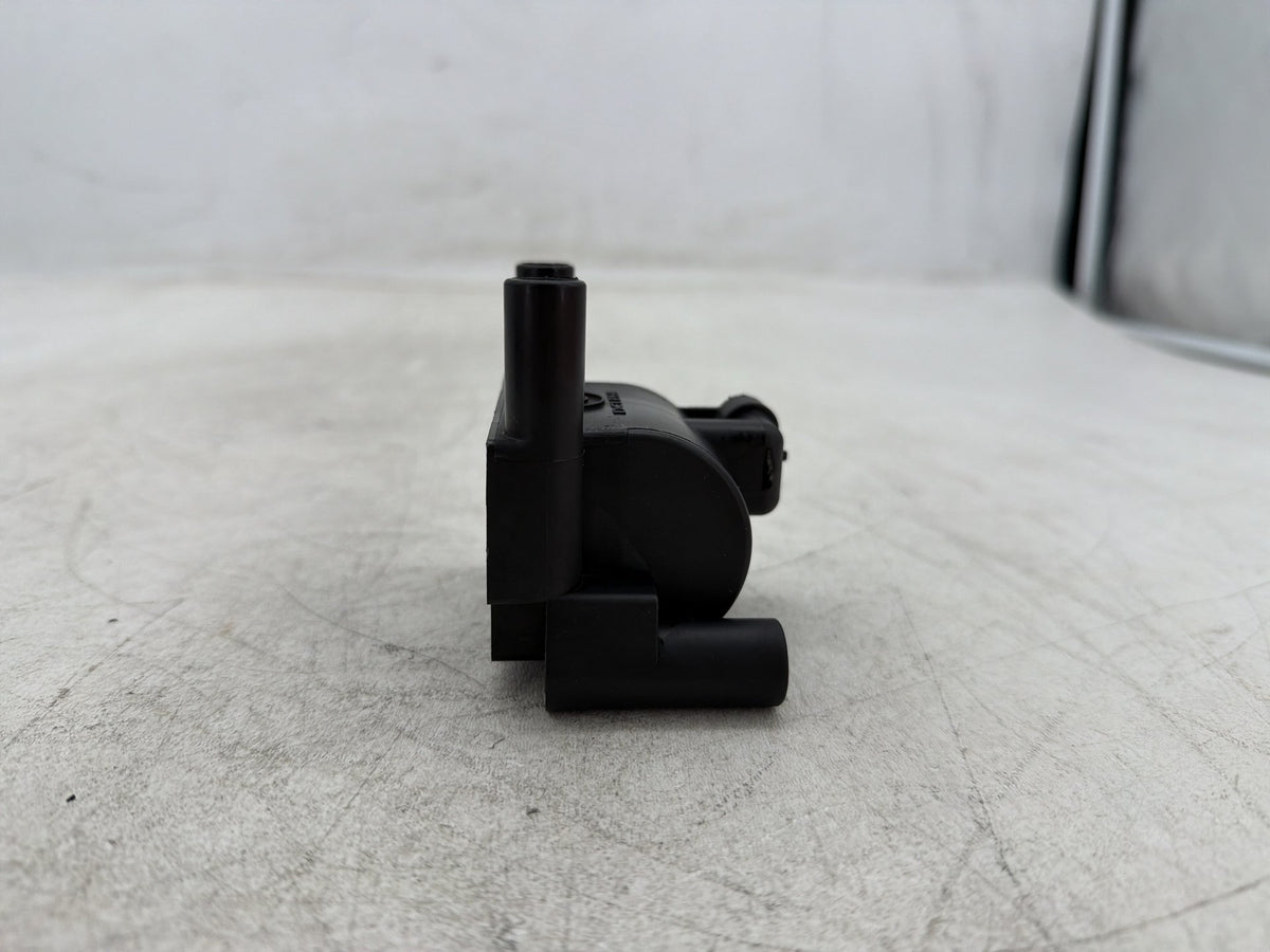 2011 Harley Electra Glide Touring Ultra OEM Ignition Coil Spark Igniter