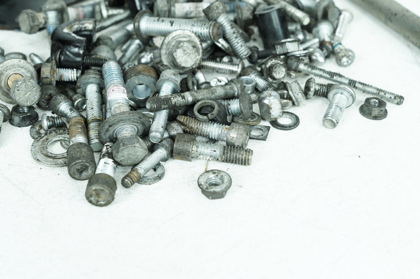 2007 - 2017 Harley-Davidson Dyna Street Bob Hardware Bolts Nuts & Brackets