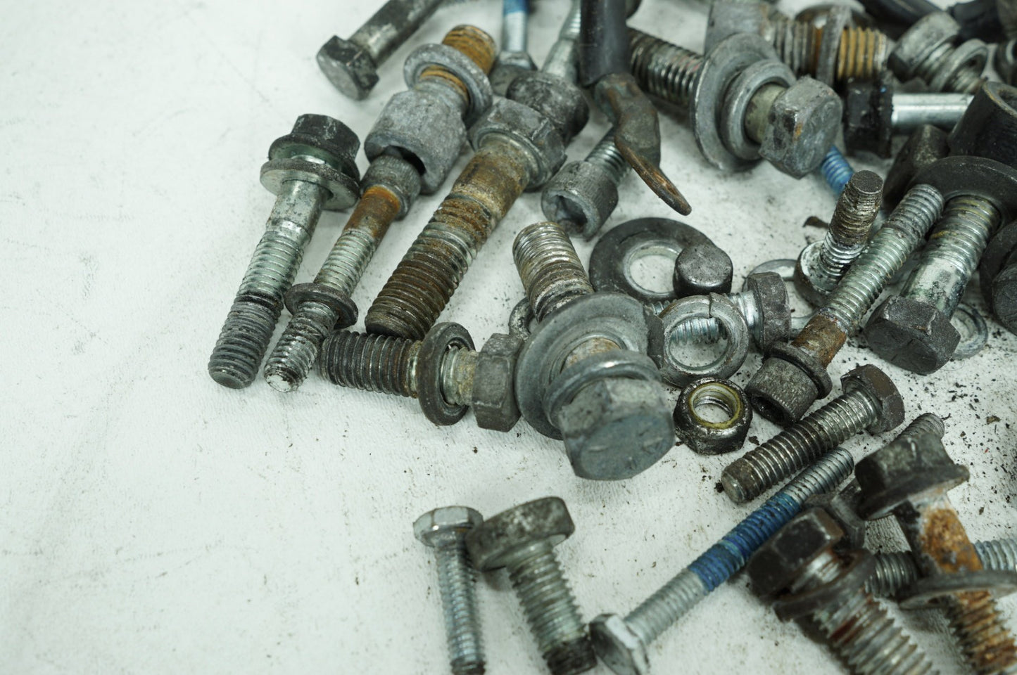 1999 - 2006 Harley-Davidson Touring Road King Hardware Bolts Nuts & Brackets
