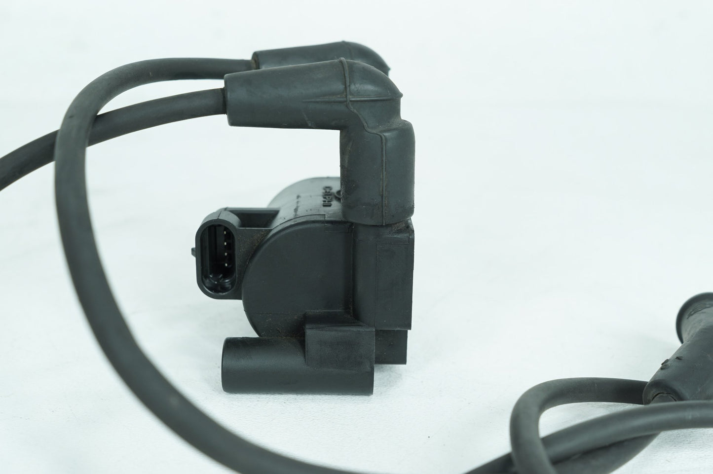 2012 - 2016 Harley-Davidson Touring Electra Glide Ultra Ignition Coil Spark Plugs Cable 31696-07A