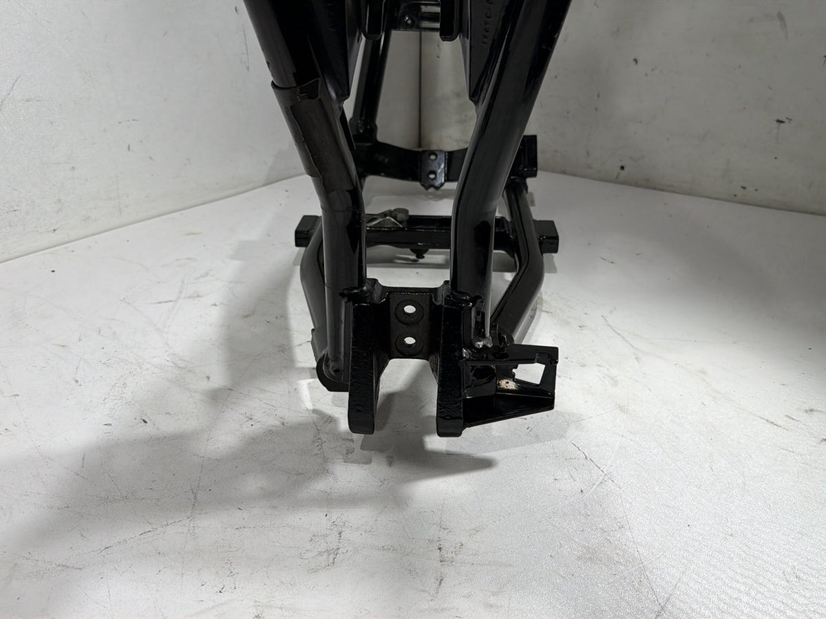 07 Harley Dyna Street Bob FXDBI OEM Body Main Frame Chassis 29 degree rake SLVG