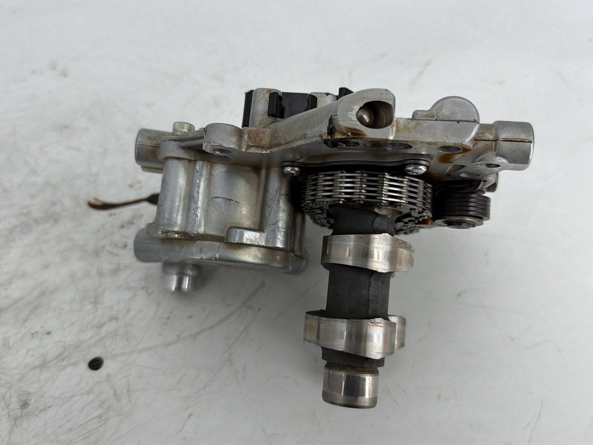 2008 Harley Touring Electra Glide Ultra Engine Cam Support Camshaft Plate Pump