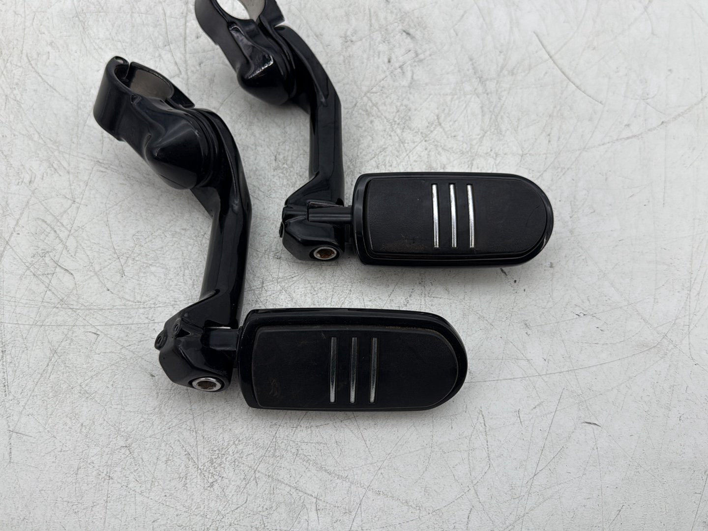 2012 Harley Road Glide Touring FLTRX Custom OEM Front Right Left Highway Foot Pegs