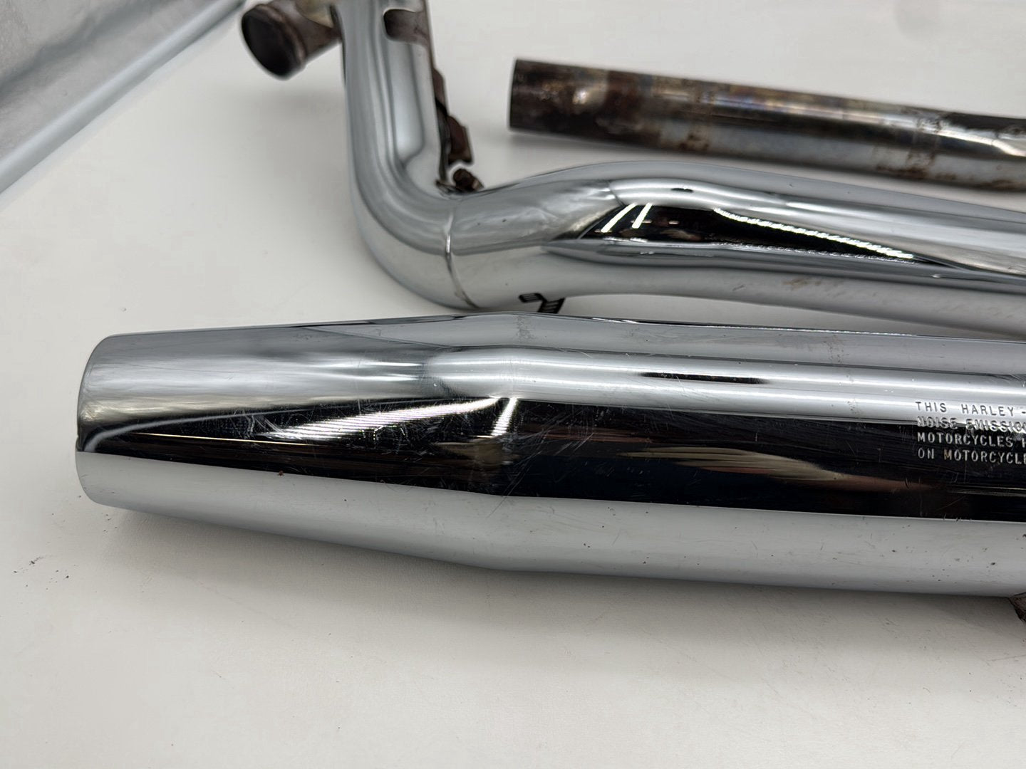 1999 - 2006 Harley-Davidson Touring Electra Glide Ultra Exhaust Header Pipes Muffler  	65621-99B