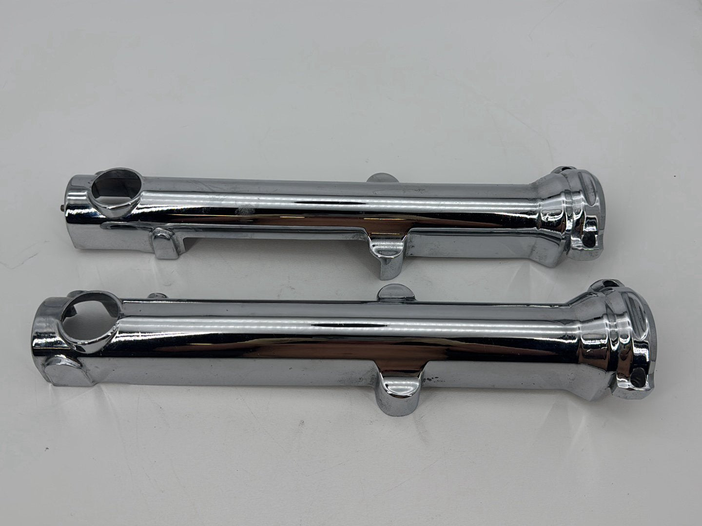 1999 - 2006 Harley-Davidson Dyna Low Rider Front Left & Right Fork Legs Sliders Chrome