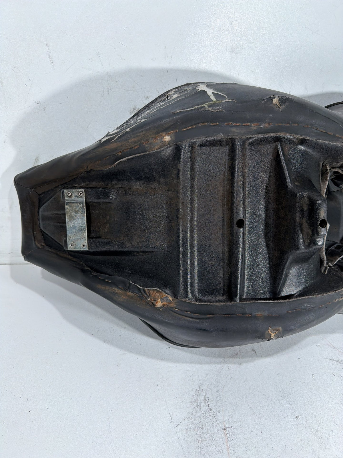91 Harley Electra Glide Touring Classic Passenger Rider Driver Seat Saddle TORN