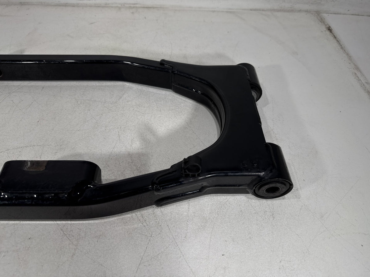 2001 Harley Electra Glide Touring Classic OEM Rear Fork Swingarm Swing Arm