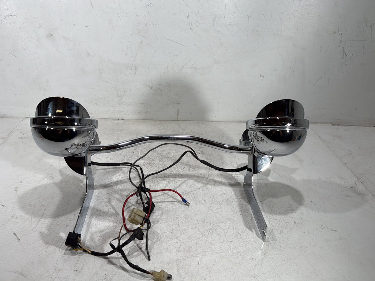 1990 Harley Electra Glide Touring OEM Front Turn Signal Indicators Aux Light Bar