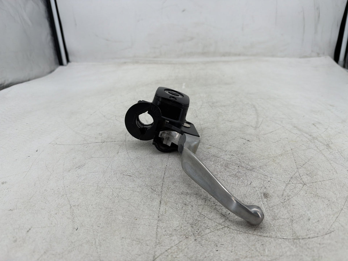 2009 Harley Dyna Street Bob FXDB OEM Front Right Brake Lever Master Cylinder