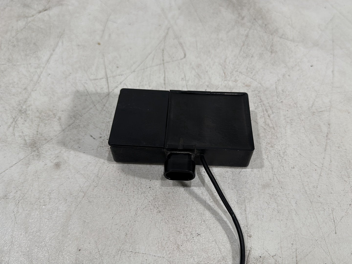 2015 Harley Dyna Low Rider FXDL OEM Security Alarm Control Module 68958-00