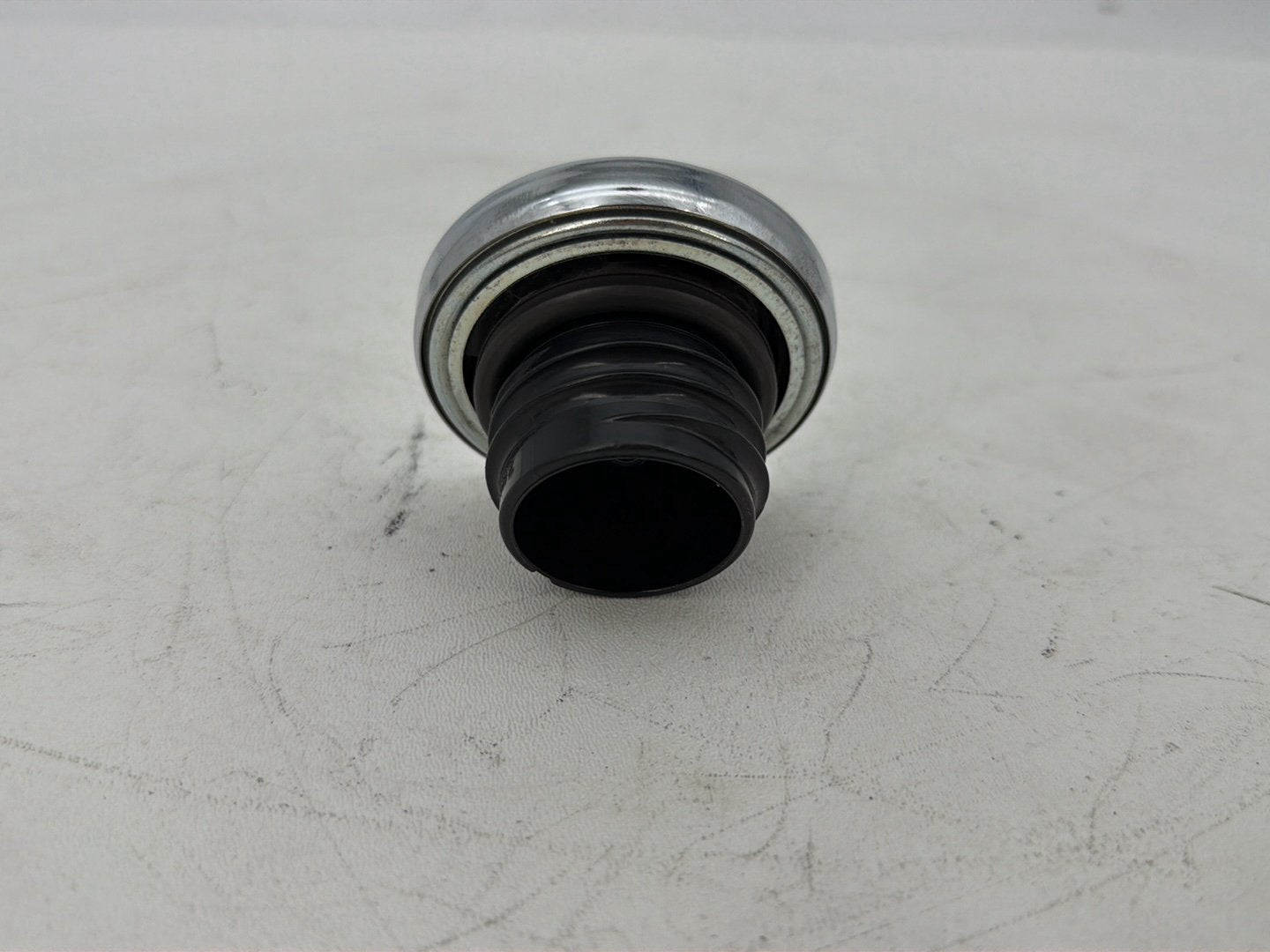 2007 - 2017 Harley-Davidson Dyna Super Glide Custom Fuel Gas Tank Cap Bushing Hub 61272-92B