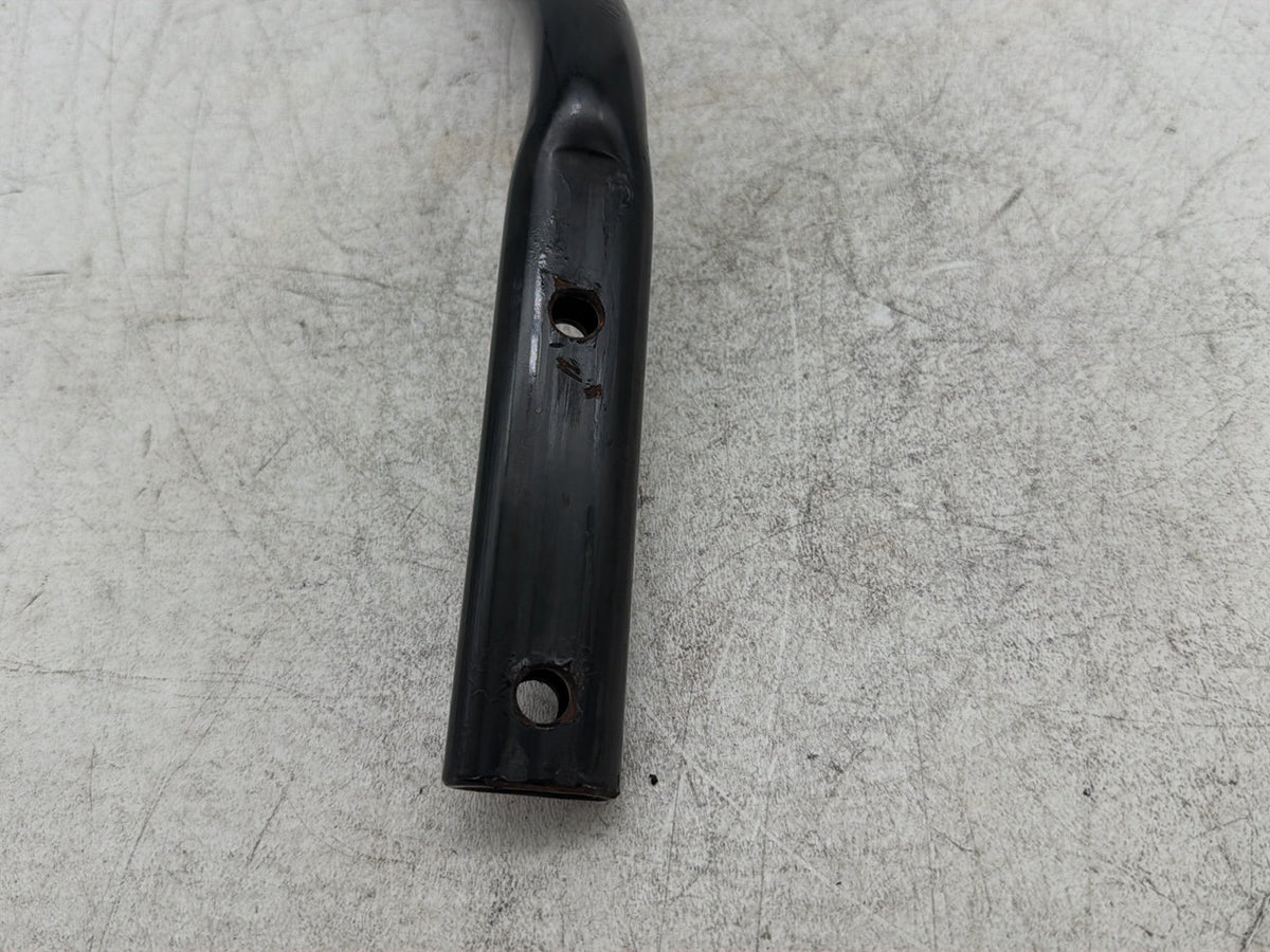 06 Harley Dyna Super Glide OEM Exhaust Muffler Interconnect Bracket Support Bar