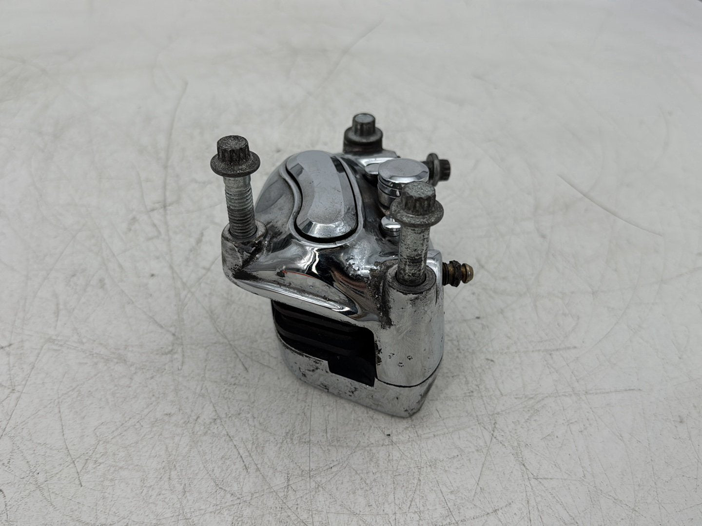 2006 Harley Electra Glide Touring Classic FLHTCI OEM Front Right 1 Brake Caliper