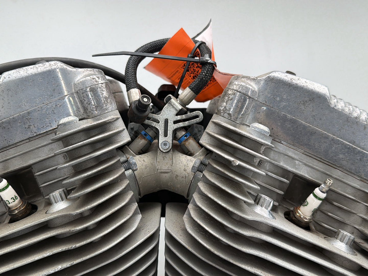 2014 Harley Sportster XL883L 883 SuperLow OEM EFI 883 Engine Motor Transmission