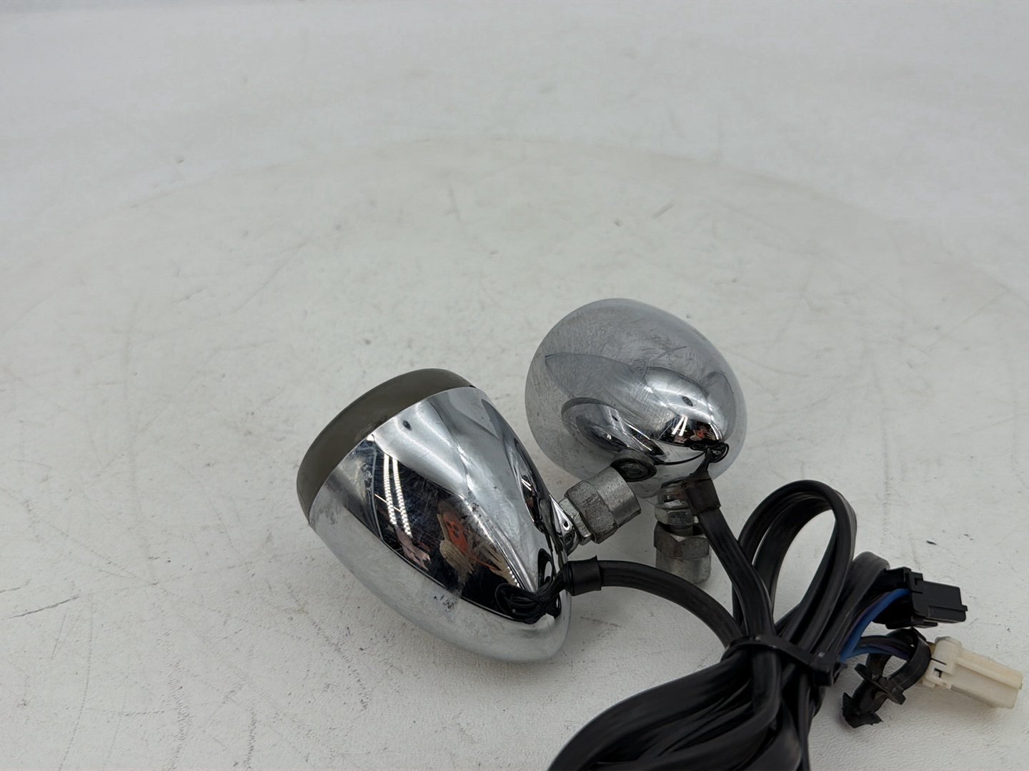 2007 - 2017 Harley-Davidson Dyna Super Glide Custom Front Left Right Turn Signal Indicators  	68972-00
