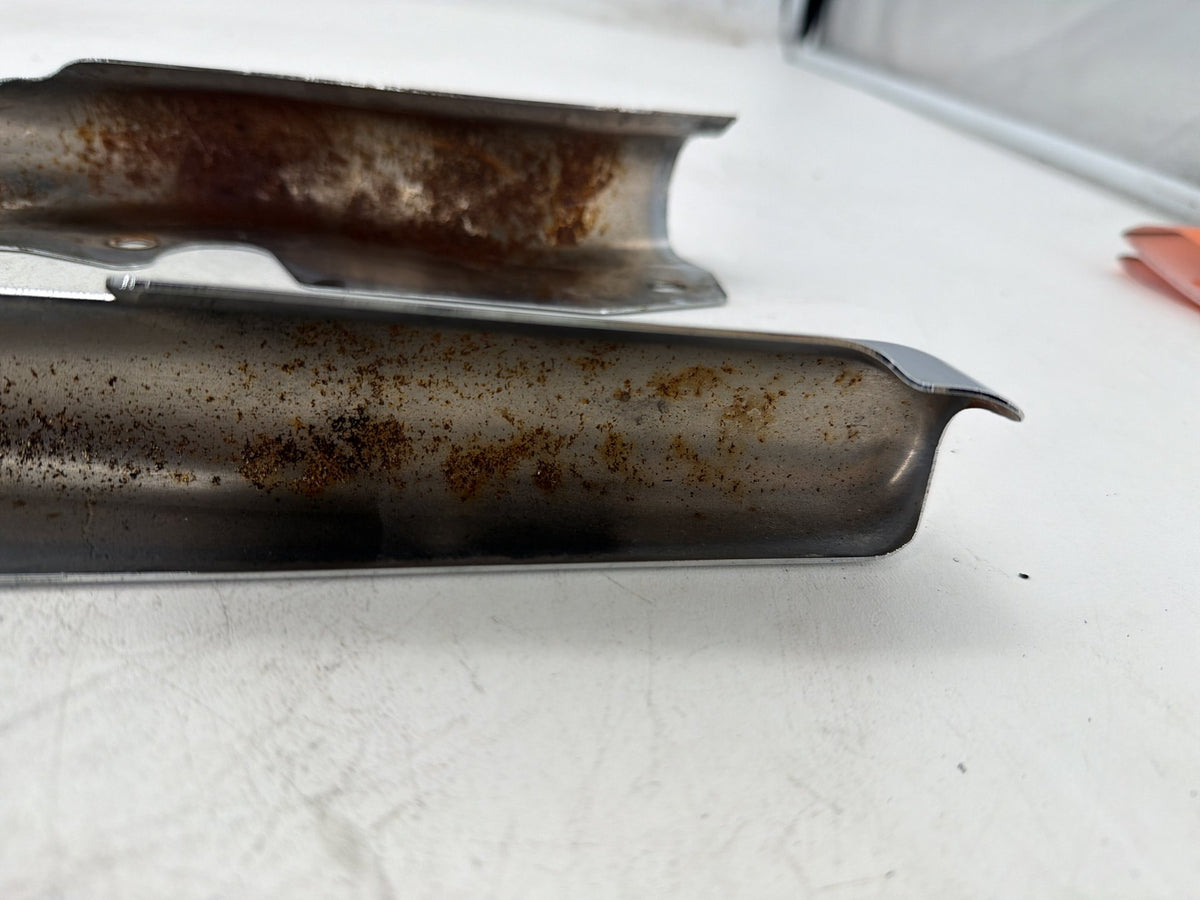 2002 Harley Electra Glide Touring FLHT OEM Rear Left Right Fender Struts Bracket