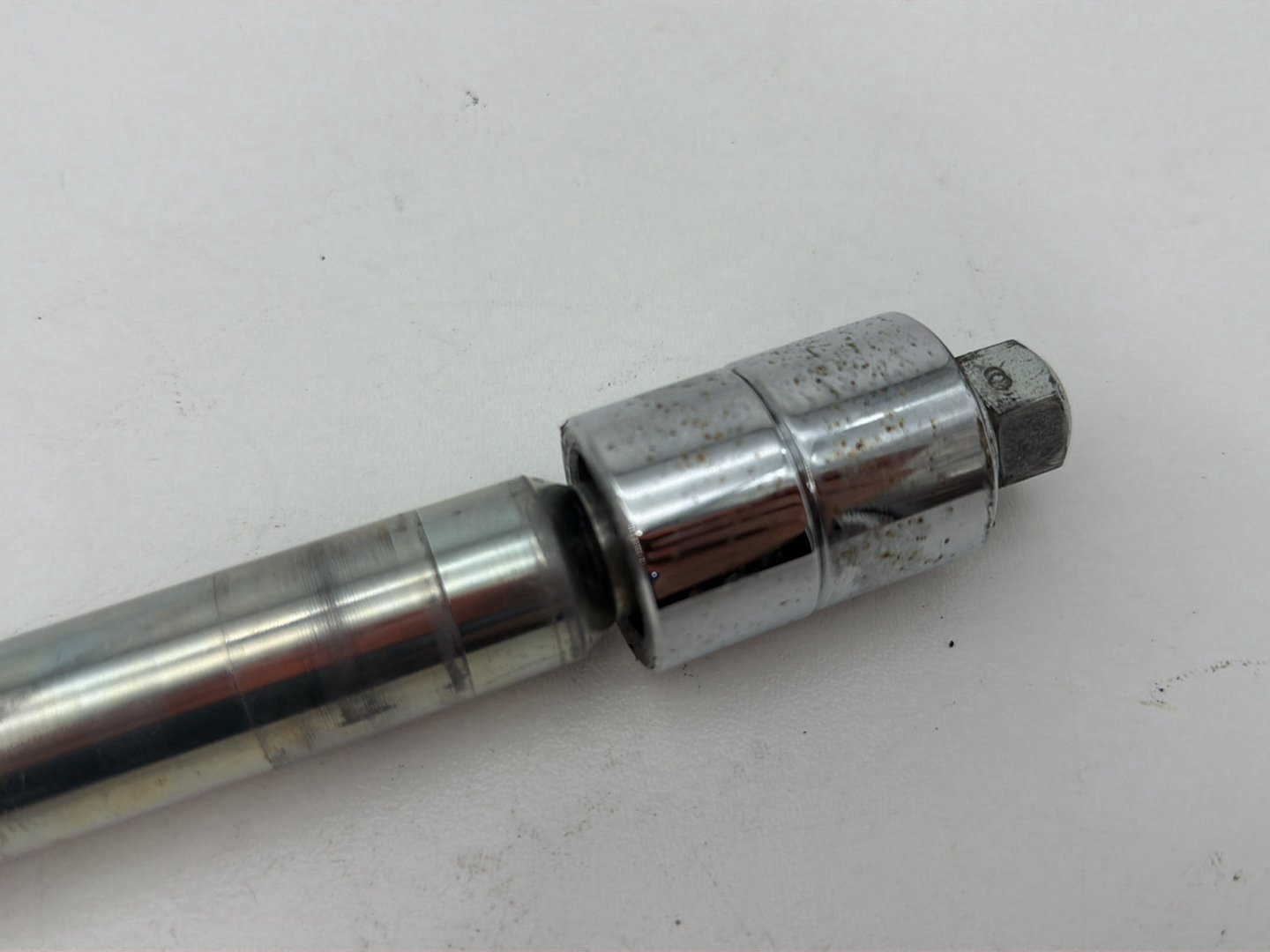 1999 - 2006 Harley-Davidson Touring Road King Front Wheel Axle Bolt Shaft  	43364-00