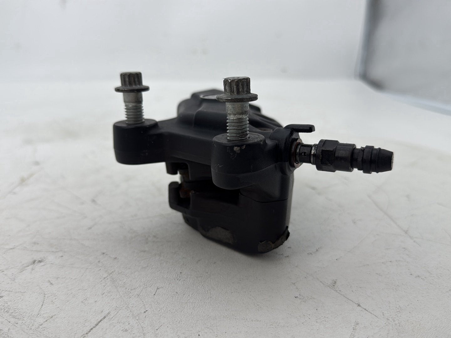2008 - 2016 Harley-Davidson Touring Electra Glide Ultra Front Right 1 Brake Caliper 44023-08