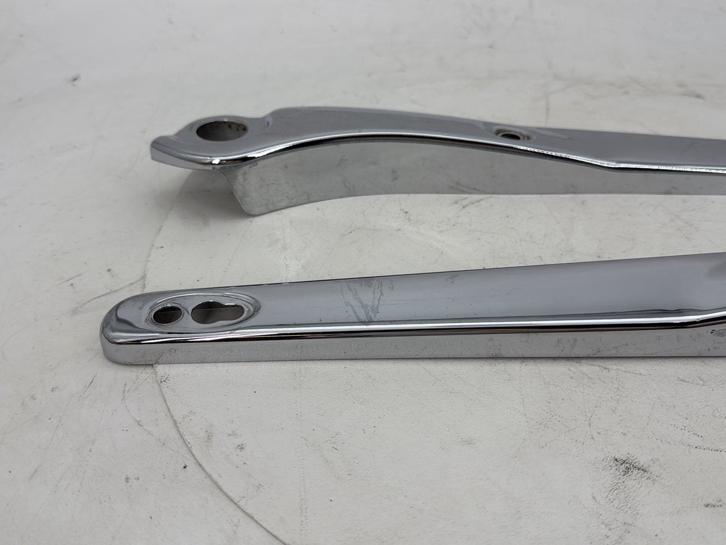 2006 Harley Dyna Super Glide Custom FXDCI OEM Rear Left Right Fender Struts Bracket