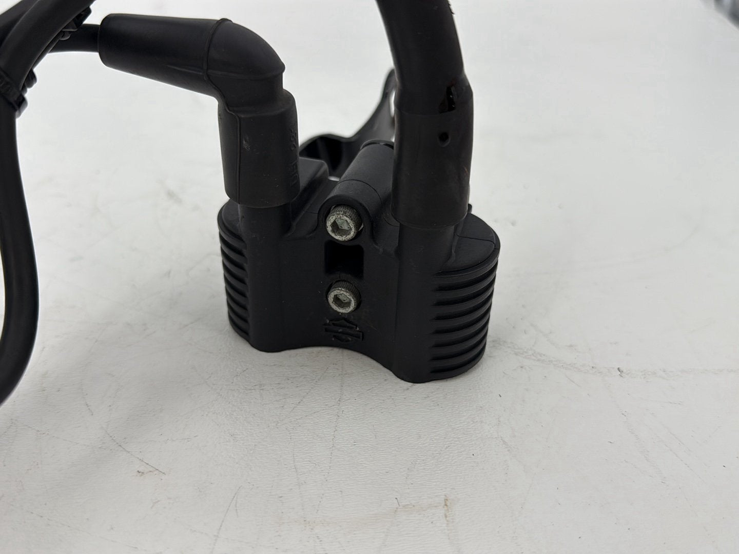 2009 Harley Sportster XL1200C 1200 Custom OEM Ignition Coil Spark Plugs Cable