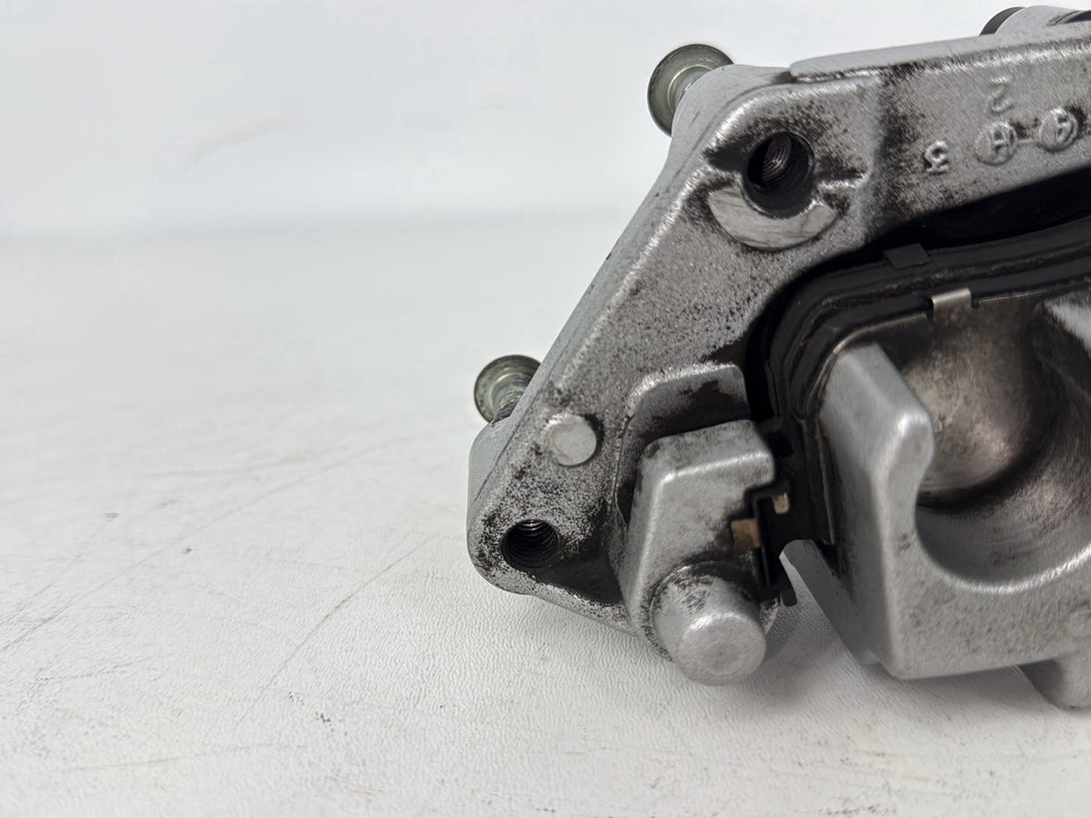 2005 Harley Sportster XL883C 883 Custom OEM Front Left 1 Brake Caliper 44121-04A