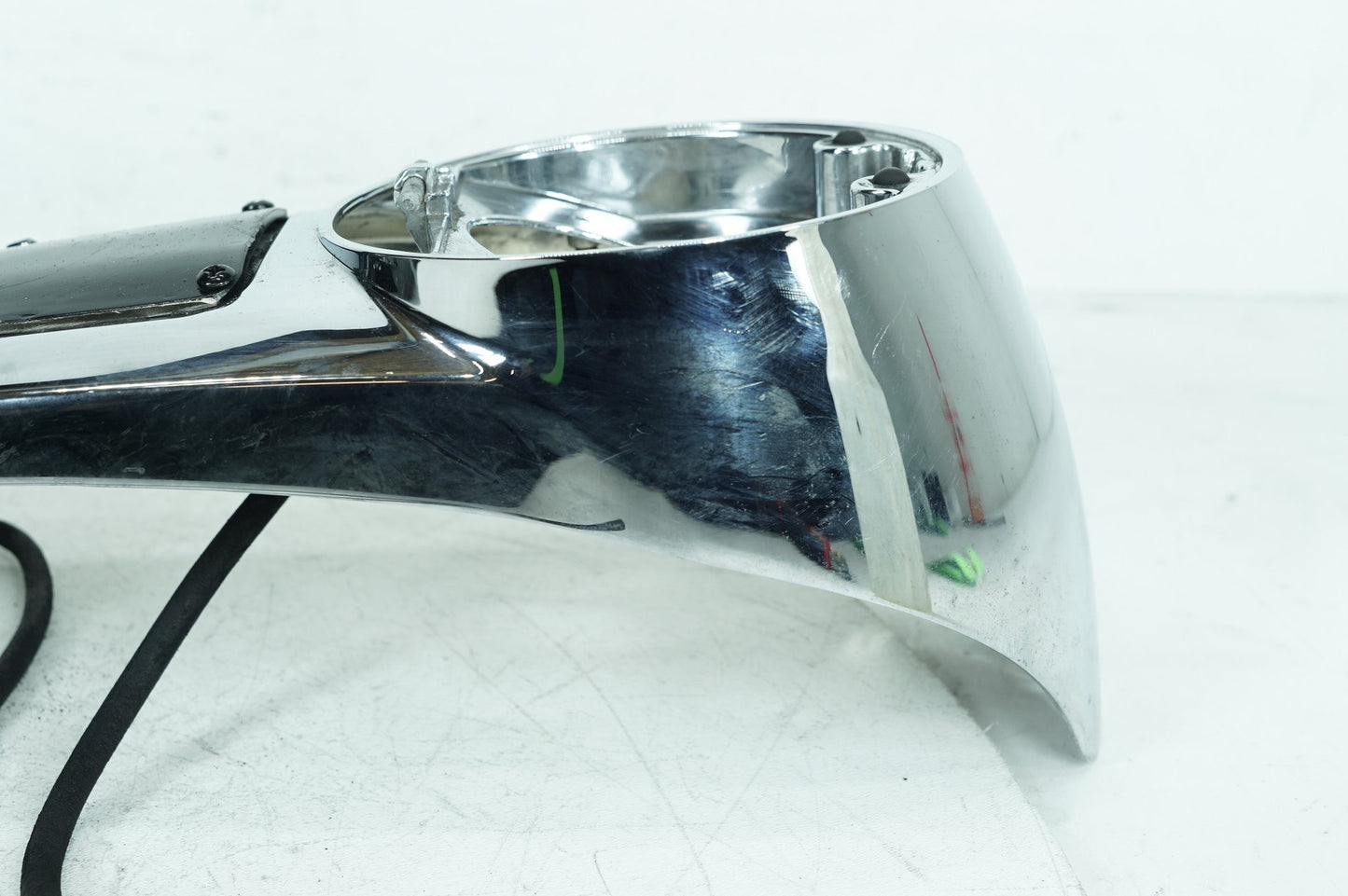2007 - 2012 Harley-Davidson Touring Electra Glide Ultra Fuel Gas Tank Dash Console NOKey 61270-08