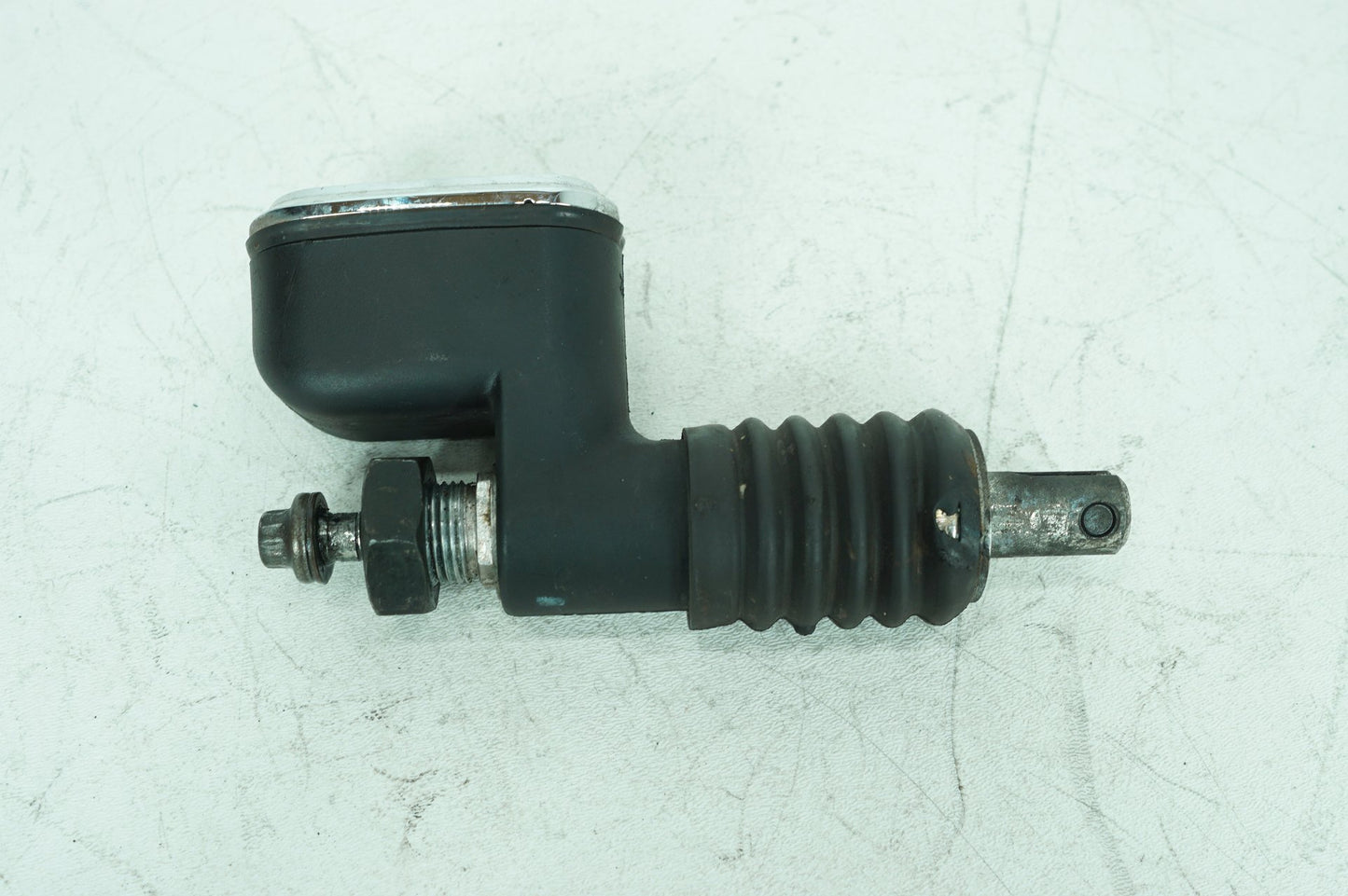 1999 - 2006 Harley-Davidson Touring Road Glide Rear Brake Master Cylinder Reservoir 41767-05A